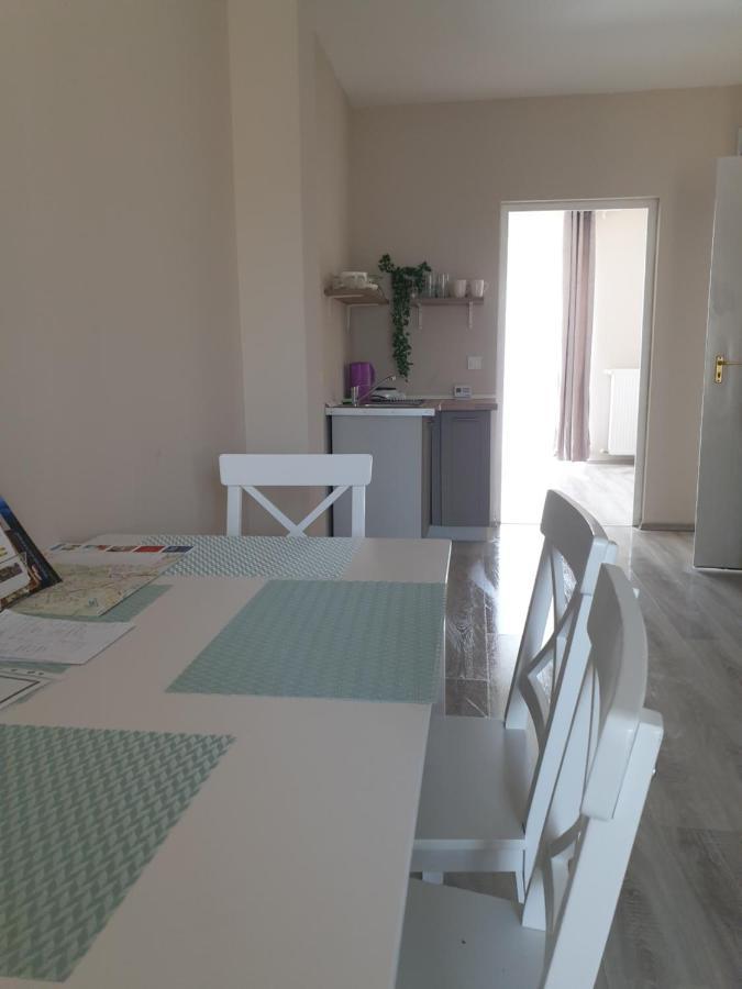 Chill House Apartman Eger Zewnętrze zdjęcie