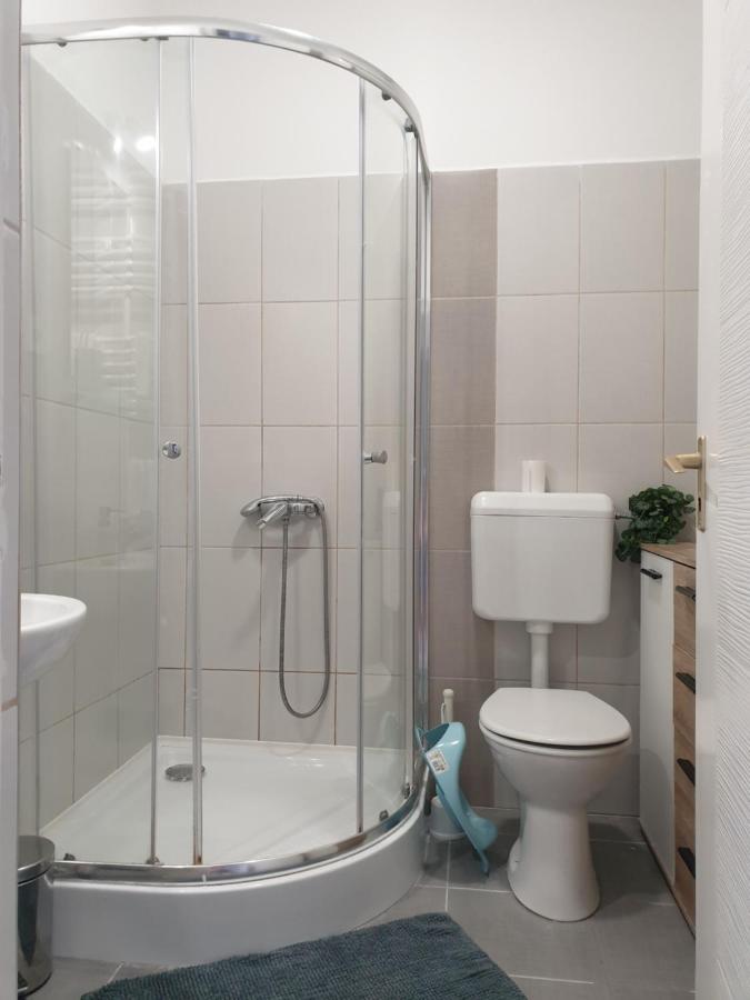 Chill House Apartman Eger Zewnętrze zdjęcie