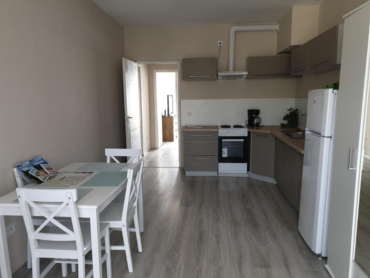 Chill House Apartman Eger Zewnętrze zdjęcie